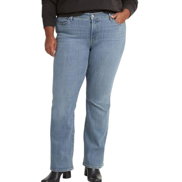 Levi's Women's Classic Boot Cut Jeans Blue Size 24W Denim Light Medium Wash - Picture 1 of 9